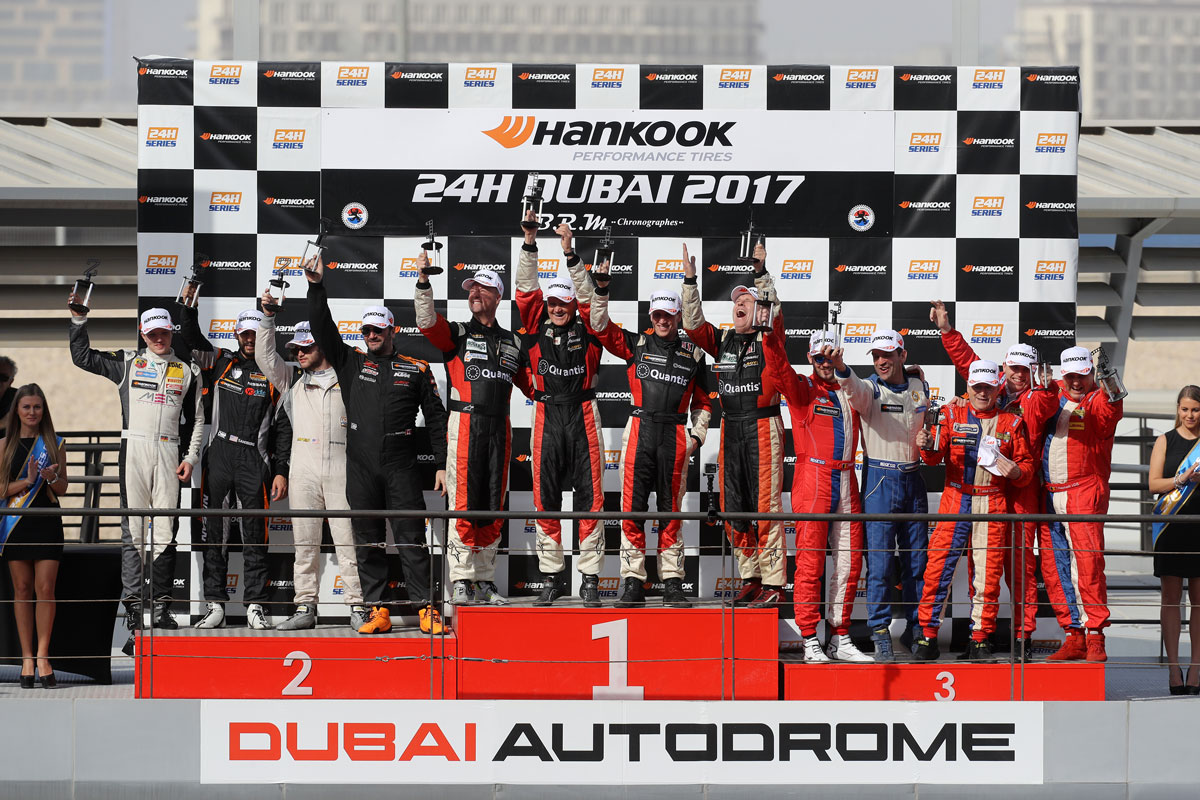 Punkte, Podien und A-Permit: Die Saison 2017 von Benjamin Mazatis 2 Podium für Benjamin Mazatis bei seiner 24-Stunden-Premiere in Dubai