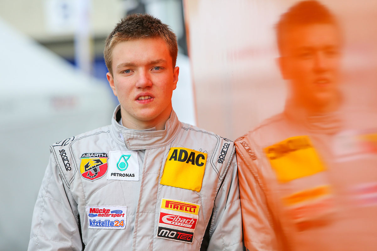 Wertvolle Lektionen - Benjamin Mazatis: Die Atmosphäre war gigantisch 1 benjamin mazatis 2015 april adac formel4 1