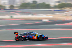 Benjamin Mazatis gegen Valentino Rossi bei den 24H Dubai 30