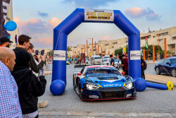 Benjamin Mazatis gegen Valentino Rossi bei den 24H Dubai 33