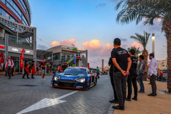 Benjamin Mazatis gegen Valentino Rossi bei den 24H Dubai 34