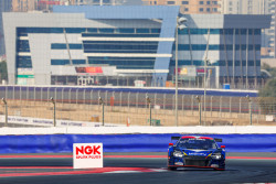 Benjamin Mazatis gegen Valentino Rossi bei den 24H Dubai 53