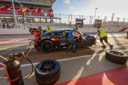 Benjamin Mazatis gegen Valentino Rossi bei den 24H Dubai 64