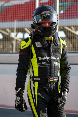 Benjamin Mazatis gegen Valentino Rossi bei den 24H Dubai 66