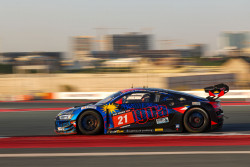 Benjamin Mazatis gegen Valentino Rossi bei den 24H Dubai 70