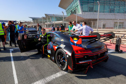 Benjamin Mazatis gegen Valentino Rossi bei den 24H Dubai 102