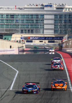 Benjamin Mazatis gegen Valentino Rossi bei den 24H Dubai 104