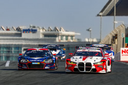 Benjamin Mazatis gegen Valentino Rossi bei den 24H Dubai 105