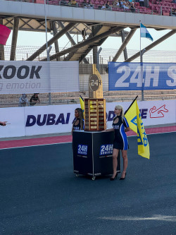 Benjamin Mazatis gegen Valentino Rossi bei den 24H Dubai 115