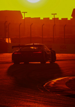 Benjamin Mazatis gegen Valentino Rossi bei den 24H Dubai 132