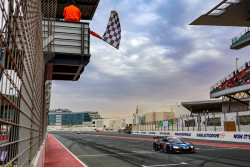 Benjamin Mazatis gegen Valentino Rossi bei den 24H Dubai 135