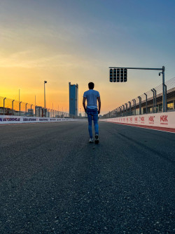 Benjamin Mazatis gegen Valentino Rossi bei den 24H Dubai 136