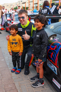 Benjamin Mazatis gegen Valentino Rossi bei den 24H Dubai 35