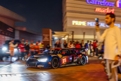 Benjamin Mazatis gegen Valentino Rossi bei den 24H Dubai 46