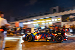 Benjamin Mazatis gegen Valentino Rossi bei den 24H Dubai 47